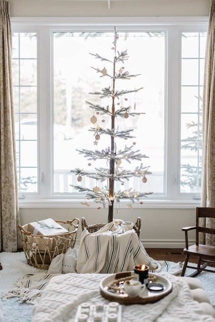 A Simple Christmas Tree by The Ginger Home